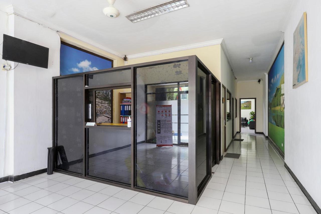 Отель Good Sleep Balikpapan Mitra Reddoorz Экстерьер фото